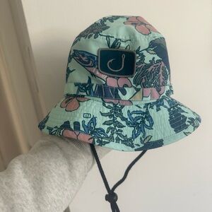 Avid bucket hat